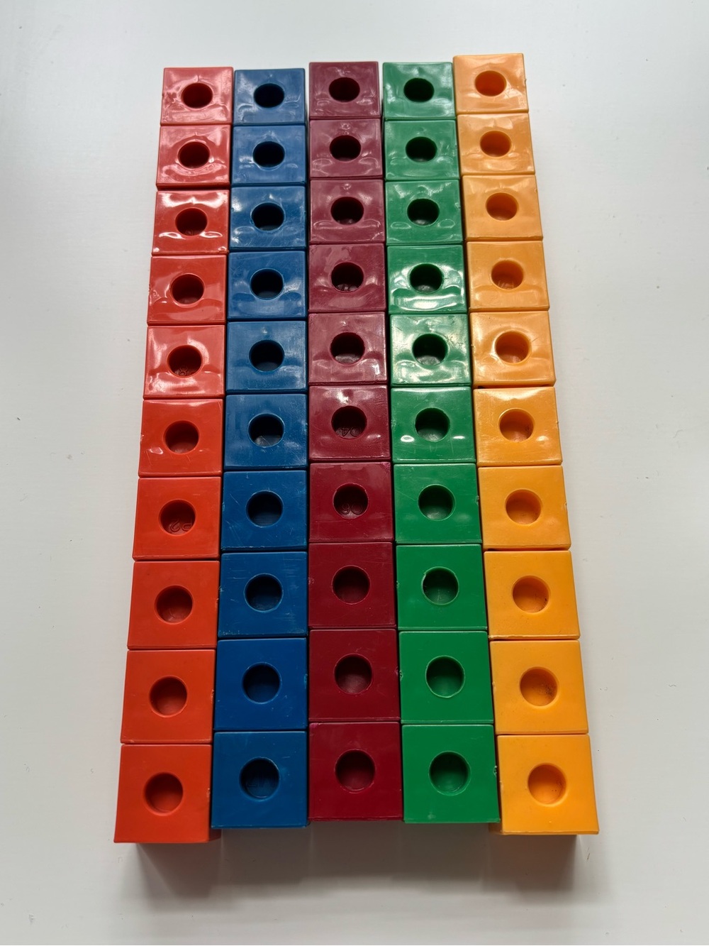 Colorful Plastic Counting Cubes - 5-Color Set of 8